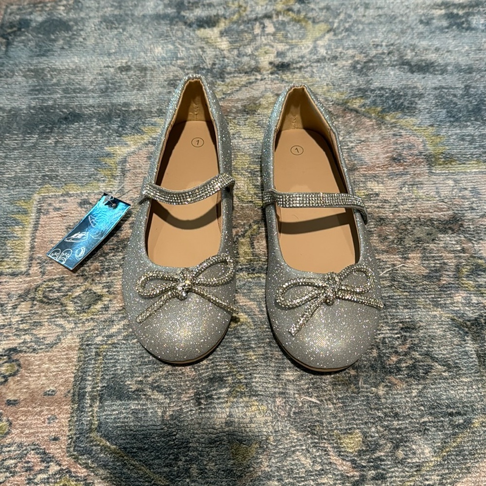 Girls Silver Glitter Mary Jane Ballet Flats with Rhinestone Strap and bow